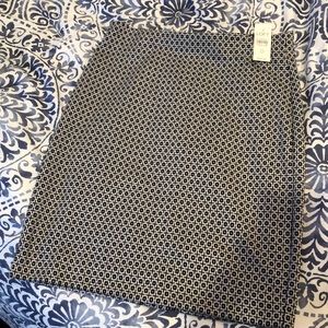 Navy patterned pencil skirt